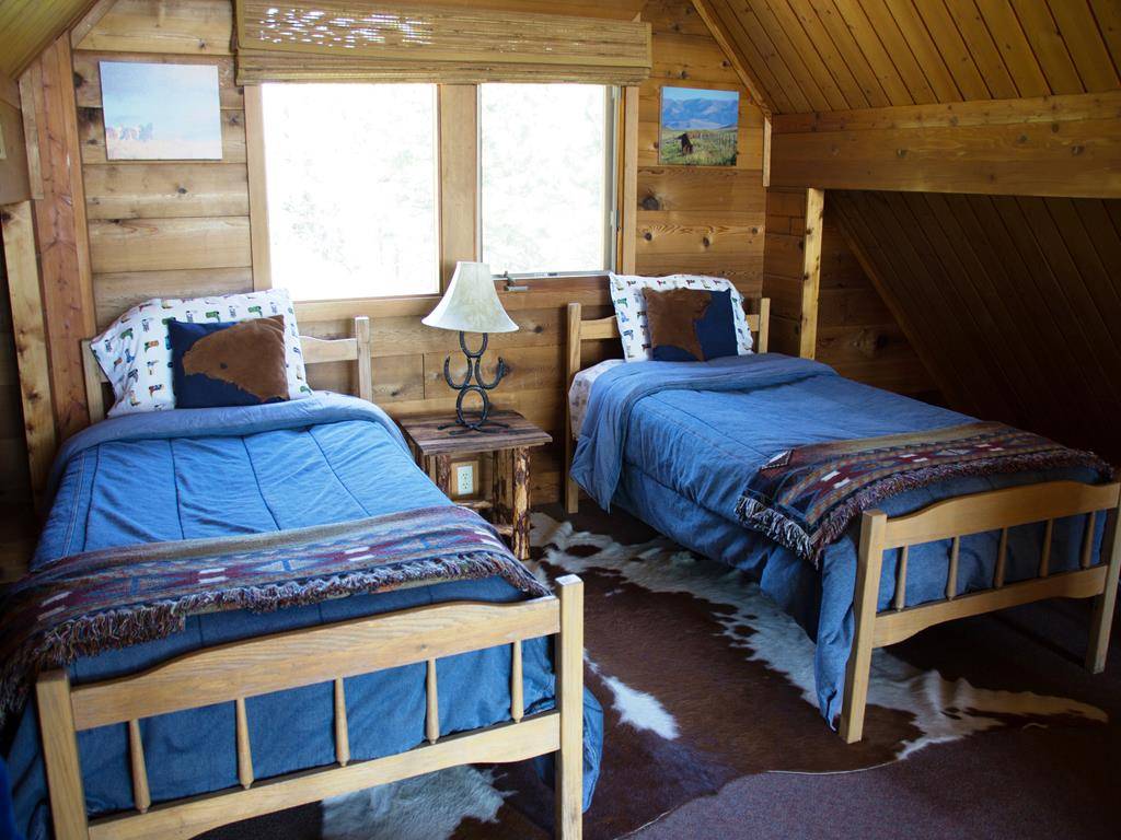 Vacation Cabins Bonanza Creek Country Guest Ranch Montana